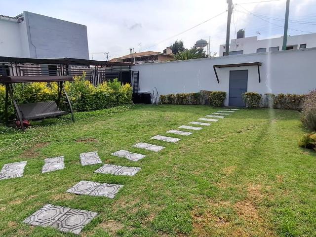 RENTA DE SUITE AMUEBLADA DENTRO DE FRACCIONAMIENTO EN METEPEC