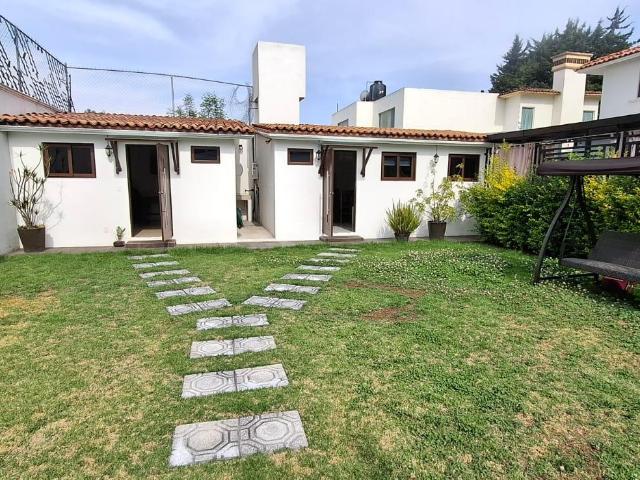 RENTA DE SUITE AMUEBLADA DENTRO DE FRACCIONAMIENTO EN METEPEC