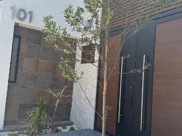 RENTA DEPTO AMUEBLADO LA JOYA