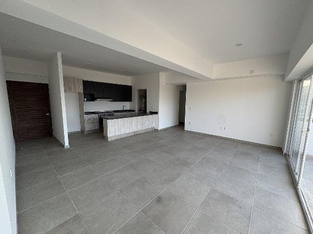 RENTA Depa 3rec. en Corregidora, Stacia Towers Plaza Constituyentes