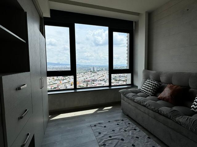Renta departamento AMUEBLADO en condominio Adamant Campanario Qro