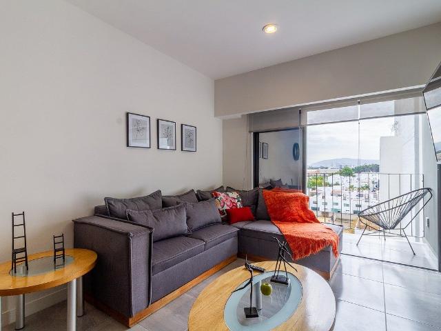 RENTA DEPARTAMENTO AMUEBLADO TORRE LIVA en Solares Residencial
