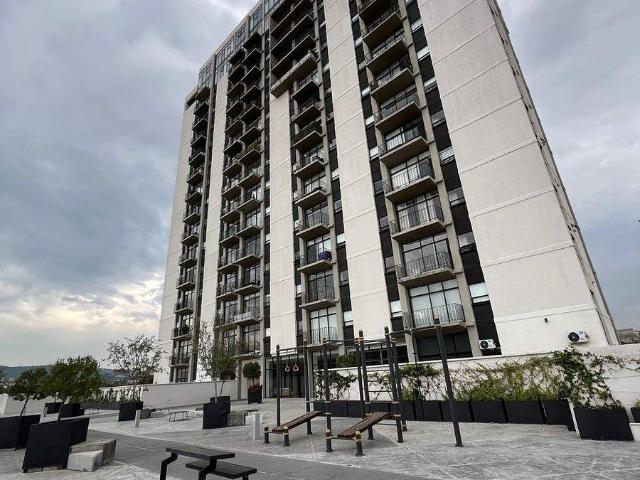 Renta Departamento Amueblado Ubicado en 11vo Piso en La Loma Residences