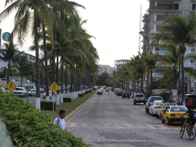 RENTA DEPARTAMENTO AMUEBLADO Y EQUIPADO EN MARINA PUERTO VALLARTA
