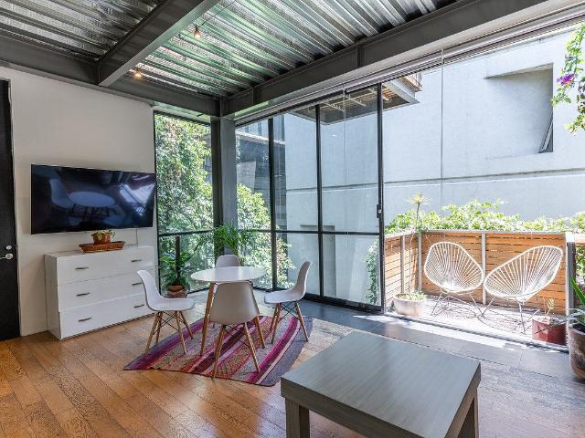 Renta Departamento Moderno con Balcón en Juárez – Havre