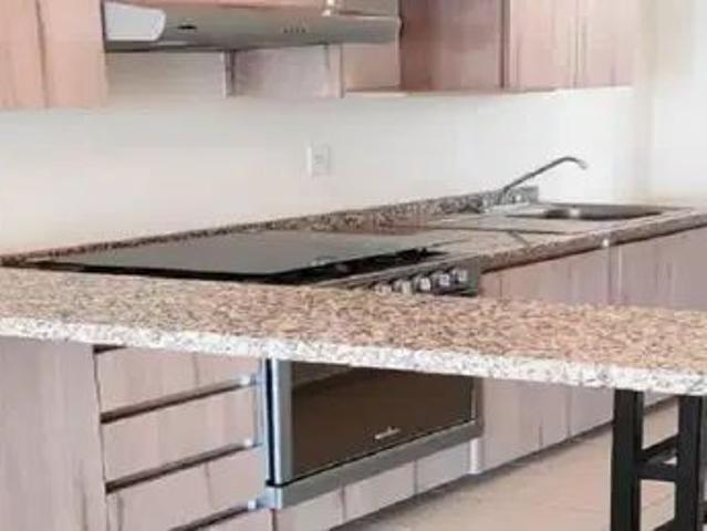Renta Departamento San pablo Privada Alberca PB 2 Rec 2 Baño Estudio Patio Persianas Lujo Gran Tamañ