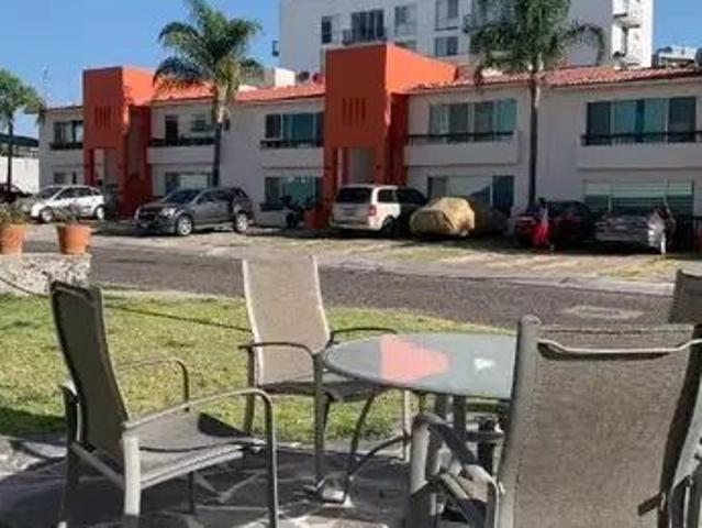 RENTA DEPARTAMENTO PLANTA BAJA AMUEBLADO NARANJOS 3 JURIQUILLA QUERETARTO