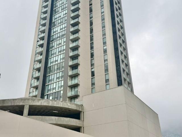 Renta en Torre Kanat: Depa Equipado de 2 Recámaras con Bodega