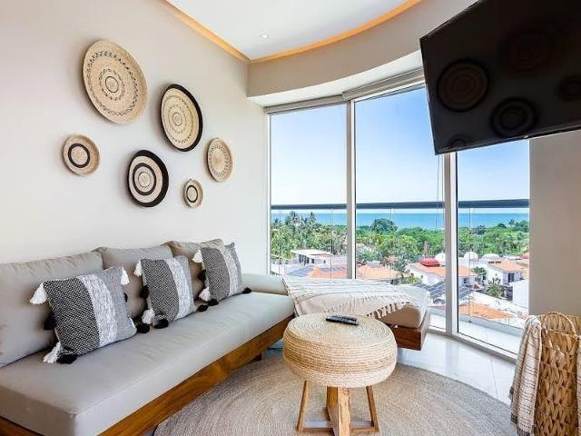 Renta en Marítima Golf 4A | Vista al Mar y Montaña, Terraza y Acceso a Playa