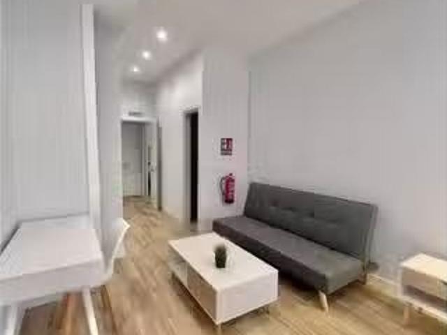¡Recién llegado! Estudio en alquiler en Pinar del Rey, Madrid