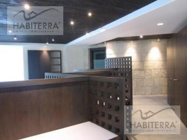 RENTA EXCELENTE OFICINA EN TORRE AXIS
