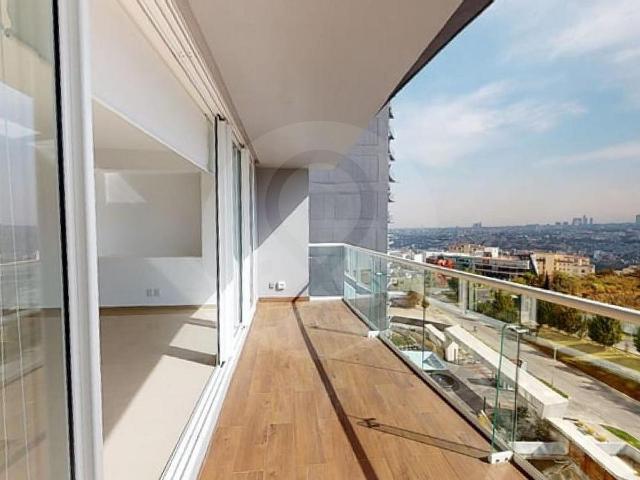 Renta Five Bosque Real: 3 Recamaras + Family Room con Terraza