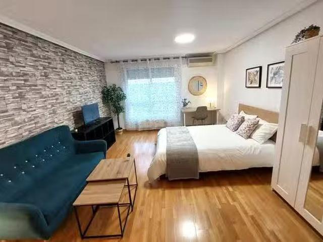 Bonito Habitación en Avenida de España