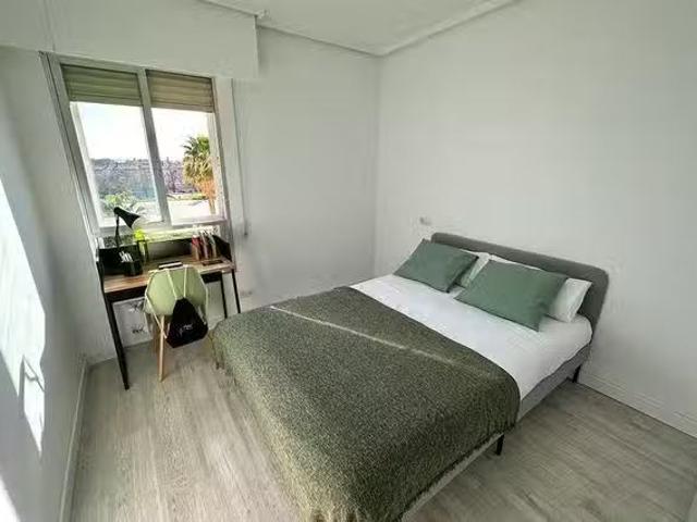 ¡En alquiler! Habitación en Avenida de España
