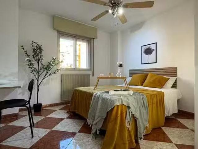 Encantador Habitación en Avenida de los Andaluces