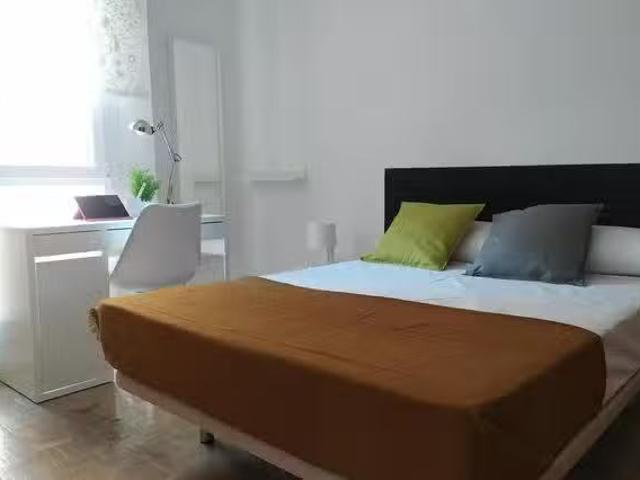 Barato Habitación en Avenida de Portugal, Puerta del Ángel