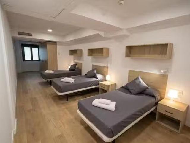 Único Habitación en Avenida Universidad