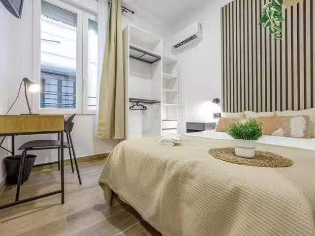 ¡Renta! Habitación en Avinguda del Marqués de Sotelo, Ciutat V.