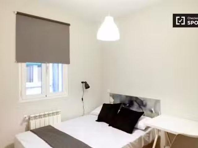 ¡Oferta! Habitación en alquiler en piso compartido, Ibiza, Mad.