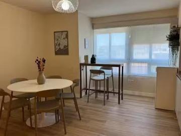 Bonito Habitación en Blas Infante, Zaidín