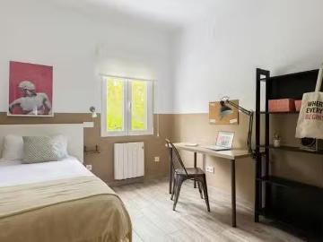 Encantador Habitación en Calle Daoíz