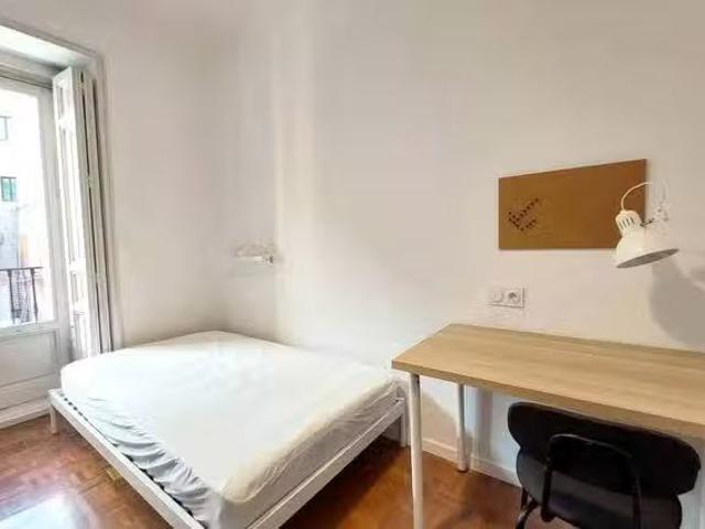 Acogedor Habitación en Calle de Bailén