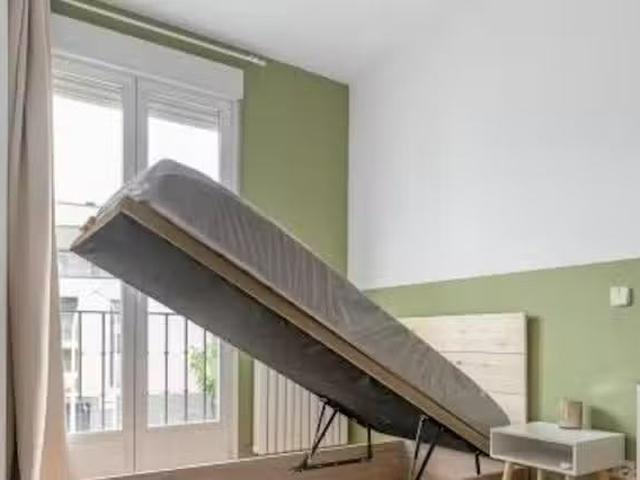 ¡Recién llegado! Habitación en Calle de Carnicer, Bellas Vistas
