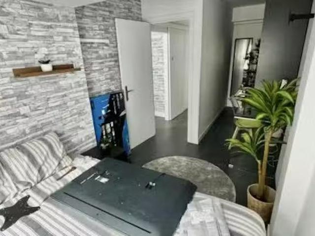 Único Habitación en Calle de Esteban de Arteaga, Comillas
