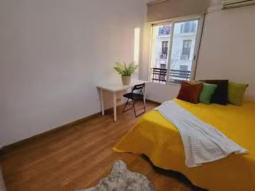 Único Habitación en Calle de Ferraz, Argüelles