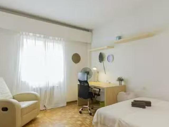 ¡Renta! Habitación en Calle de Rafael Herrera, Castilla