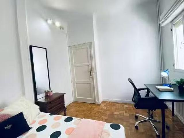 Encantador Habitación en Calle de Romero Robledo, Argüelles