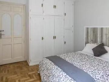Bonito Habitación en Calle del Conde de Romanones