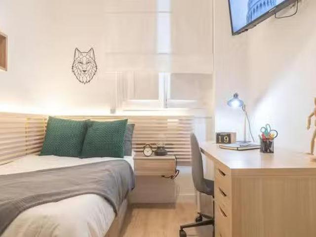 Bonito Habitación en Calle del Doce de Octubre, Niño Jesús