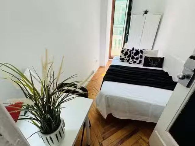 Bonito Habitación en Calle Gran Vía