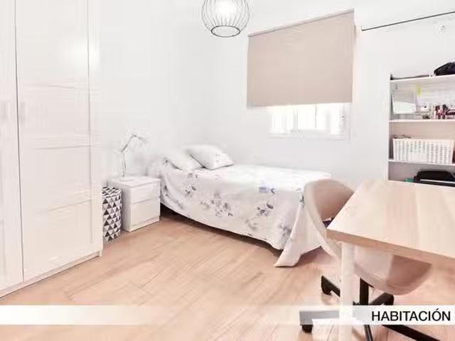 ¡Renta! Habitación en Calle Igueldo, El Plantinar