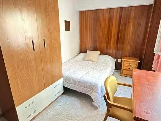 Bonito Habitación en Calle Rebeca, La Asunción