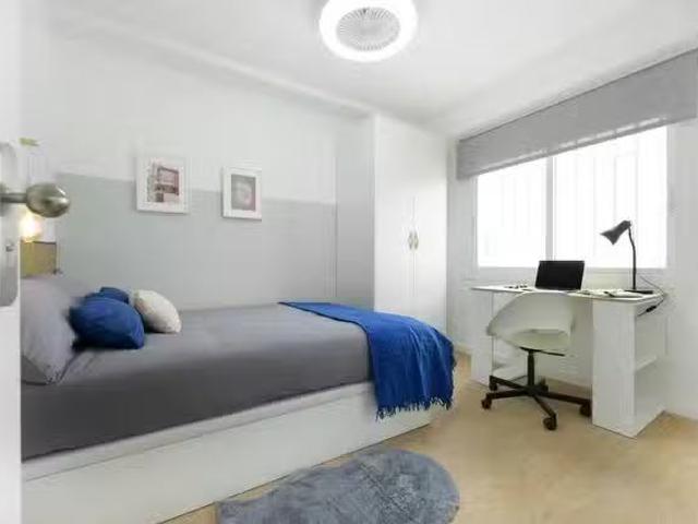 ¡Renta! Habitación en Calle Rodríguez de Cepeda, Albors