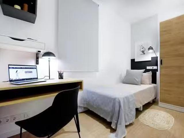 Barato Habitación en Calle Salamanca, Gran Vía