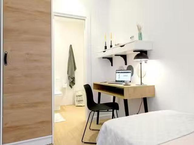 Barato Habitación en Calle Salamanca, Gran Vía