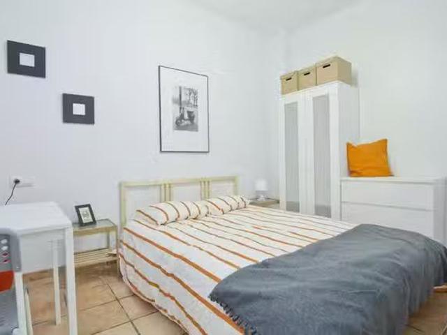 Único Habitación en Carrer Almirall Cadarso, Gran Via