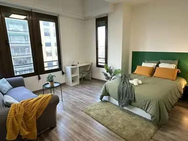 ¡Recién llegado! Habitación en Carrer de Xàtiva, Extramurs
