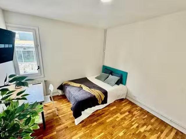 ¡Renta! Habitación en Carrer de Duran i Bas, Ciutat Vella