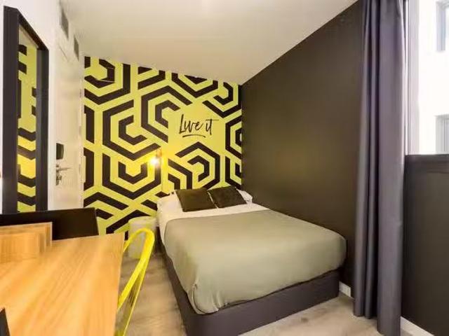Bonito Habitación en Carrer de la Unió