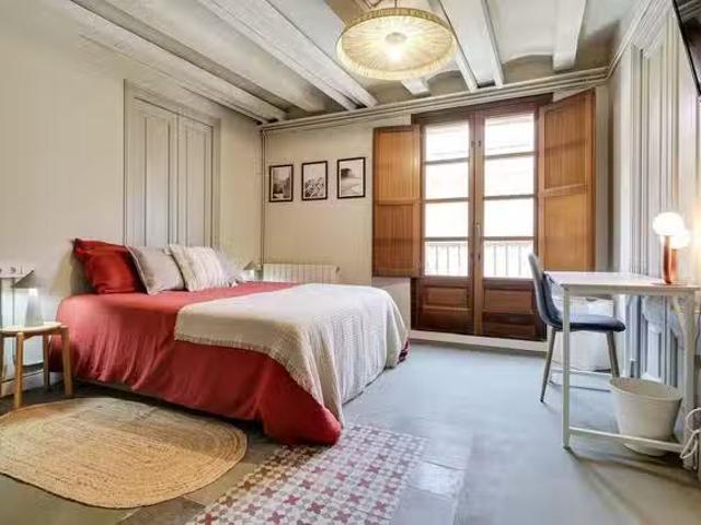 Acogedor Habitación en Carrer de les Heures