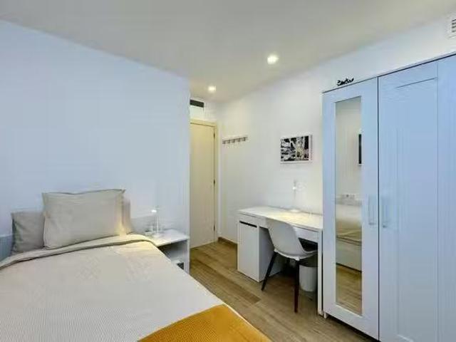 Único Habitación en Carrer de Lorena, Nou Barris