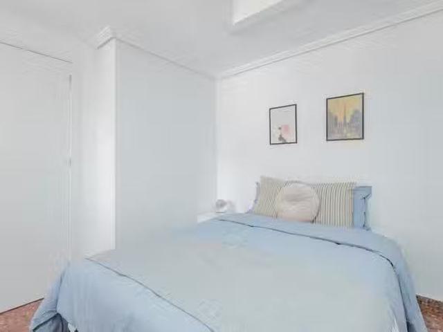 ¡En alquiler! Habitación en Carrer de Montemayor