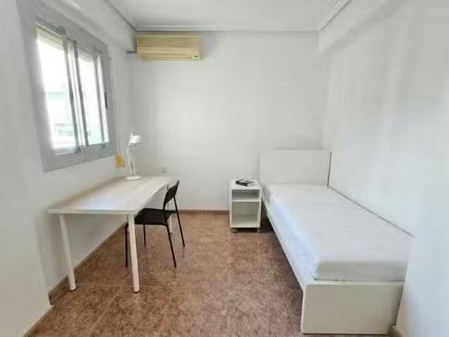 Nuevo Habitación en Carrer de Quart