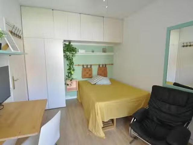 ¡Recién llegado! Habitación en Carrer de Sicília, Fort Pienc
