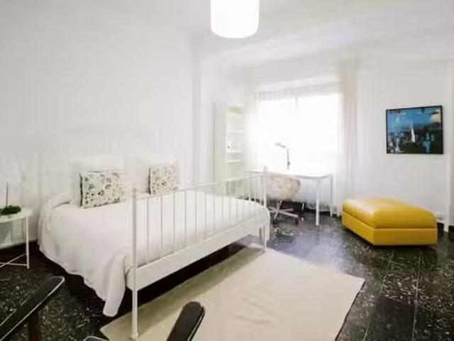 ¡En alquiler! Habitación en Carrer del Doctor Zamenhof