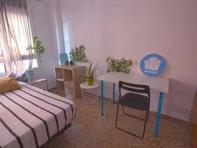 Único Habitación en Carrer del Mestre Valls